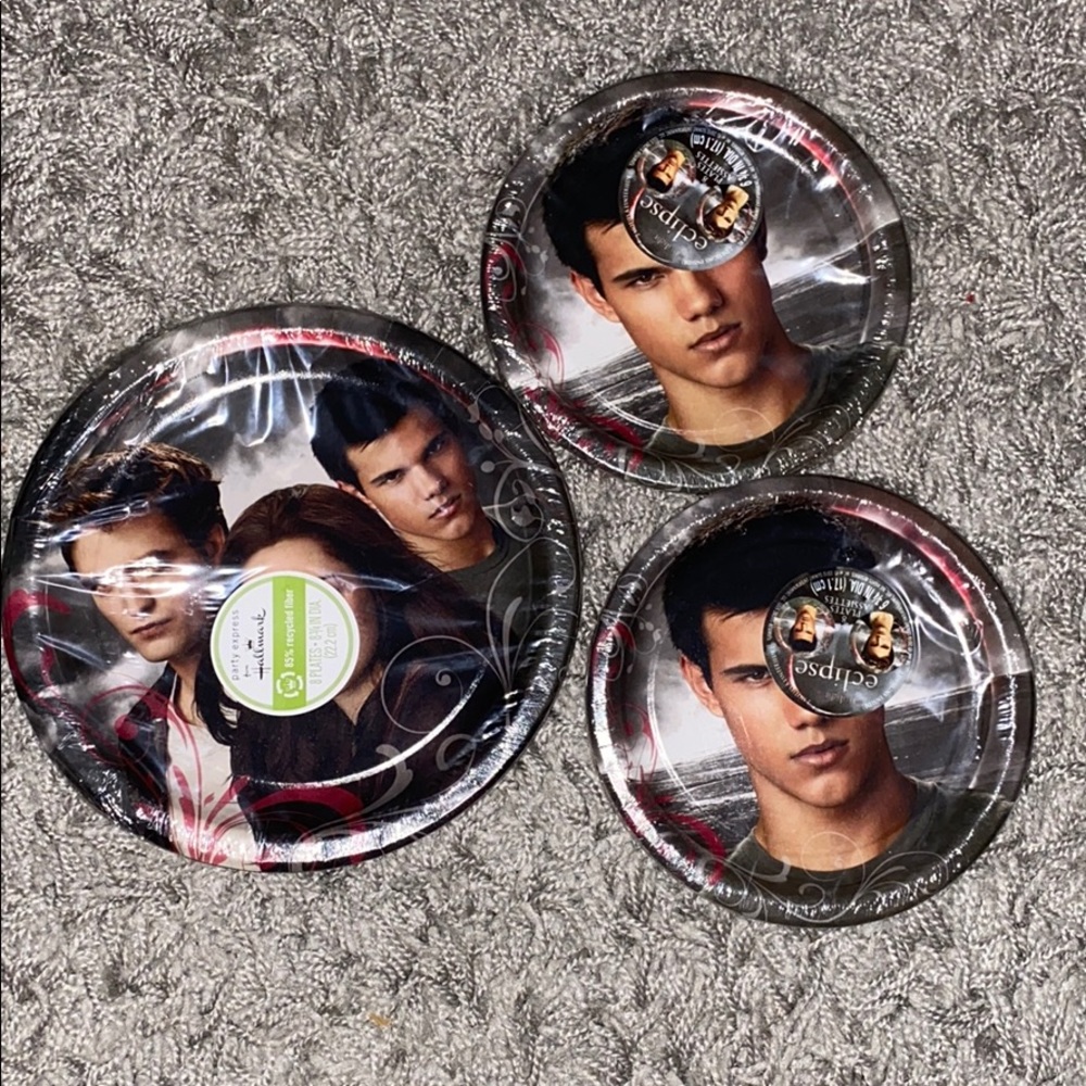 Twilight Saga Eclipse party plates